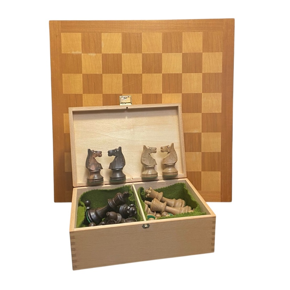 Vintage Lardy French Wooden Chess Set Pieces Glass Eye Knights